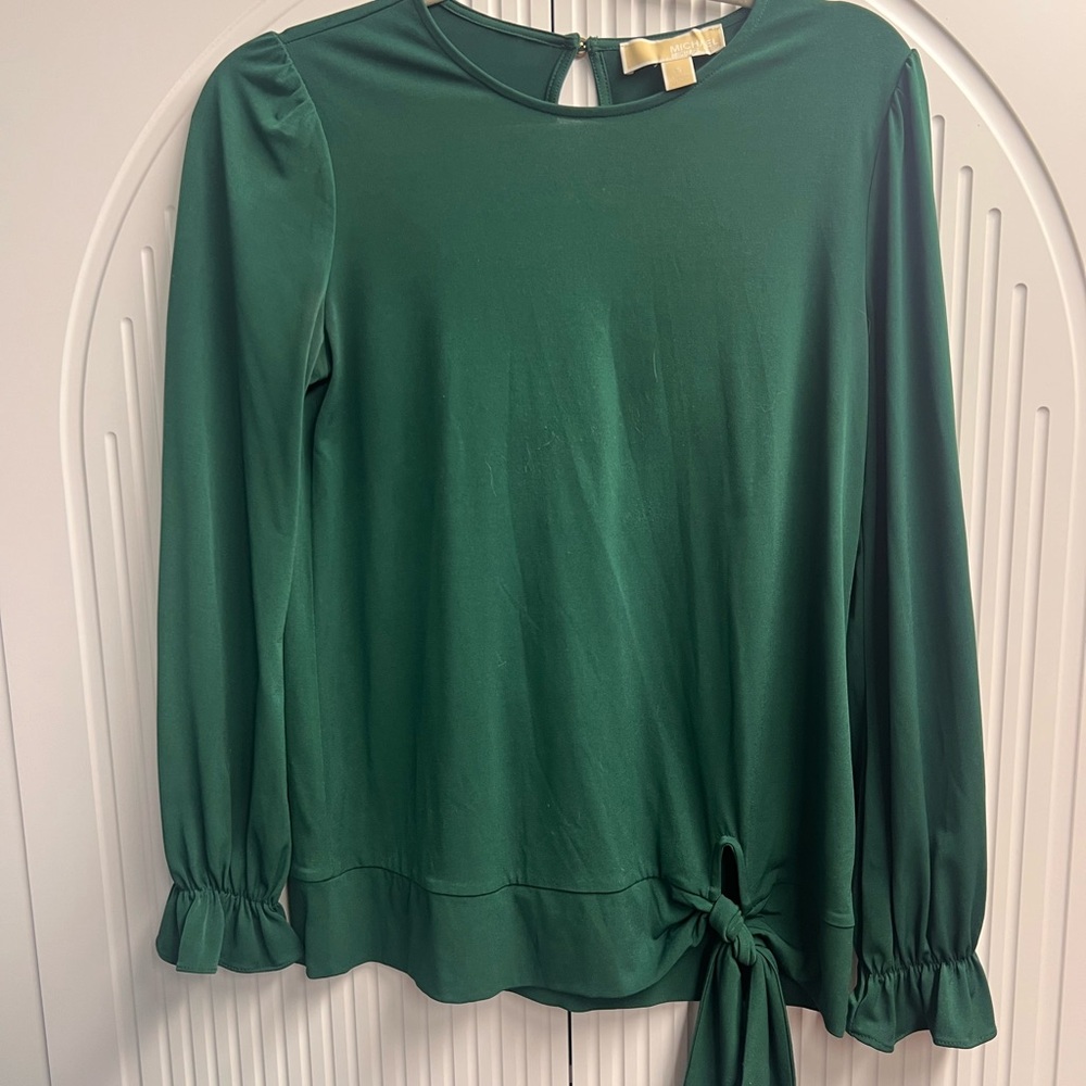 Michael Kors Elegant Green Women's Top with Tie Detail